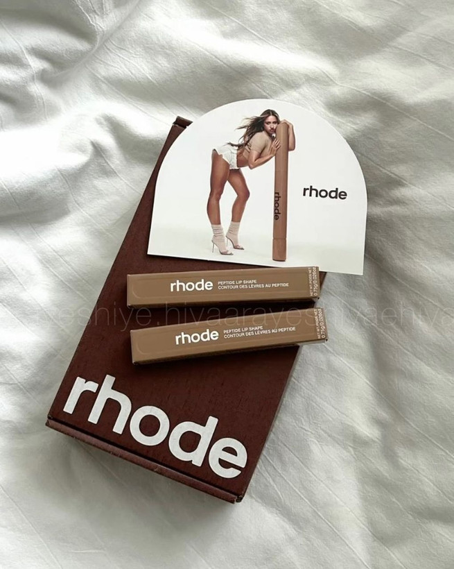 خط لب rhode
